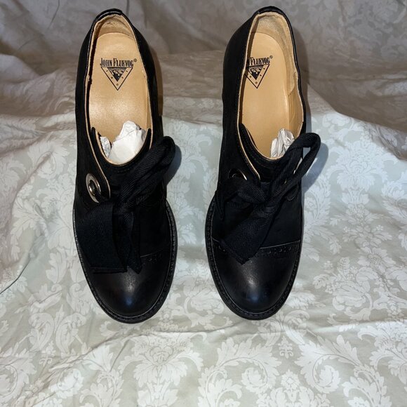 FLUEVOG EAST END TEMPLETON BLACK Single Eyelet Lace-Up Heeled Shoes - LIKE NEW - Picture 14 of 15